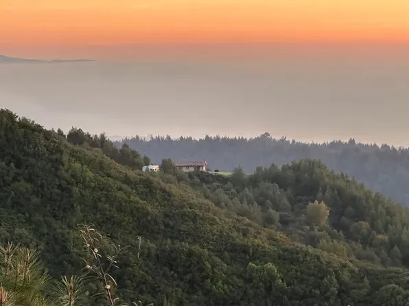 620 Maymens Flat Rd, Los Gatos, CA 95033
