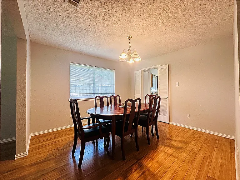 3117 Kingswood Dr — Photo 22