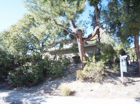 4th image of 7265 Hyannis Dr