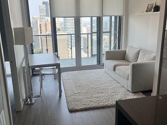 3rd image of 7 Grenville St #3006