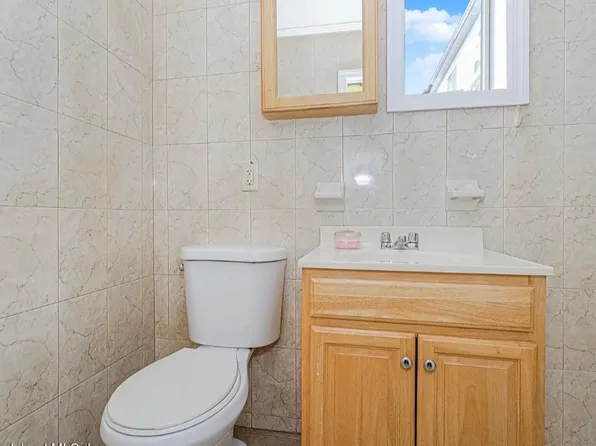 307 Adams Ave #1, Staten Island, NY 10306
