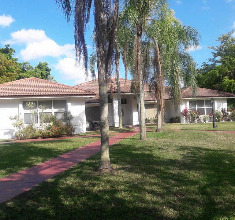 1st image of 5928 NW 77th Ter