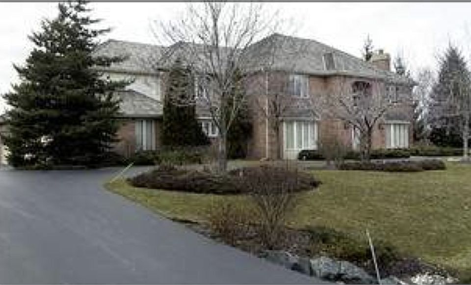 1st image of 5661 Oakwood Cir