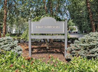 6 Hills Ln #6, Westport, CT 06880
