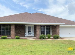 9325 Pouder Ln, Navarre, FL 32566