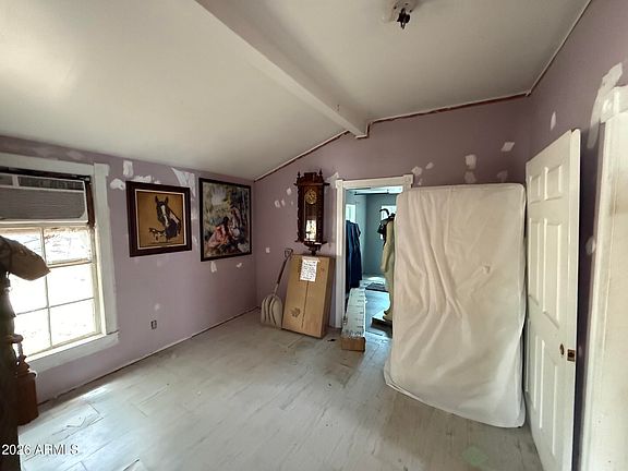 4th image of 1216 E MINGUS Avenue