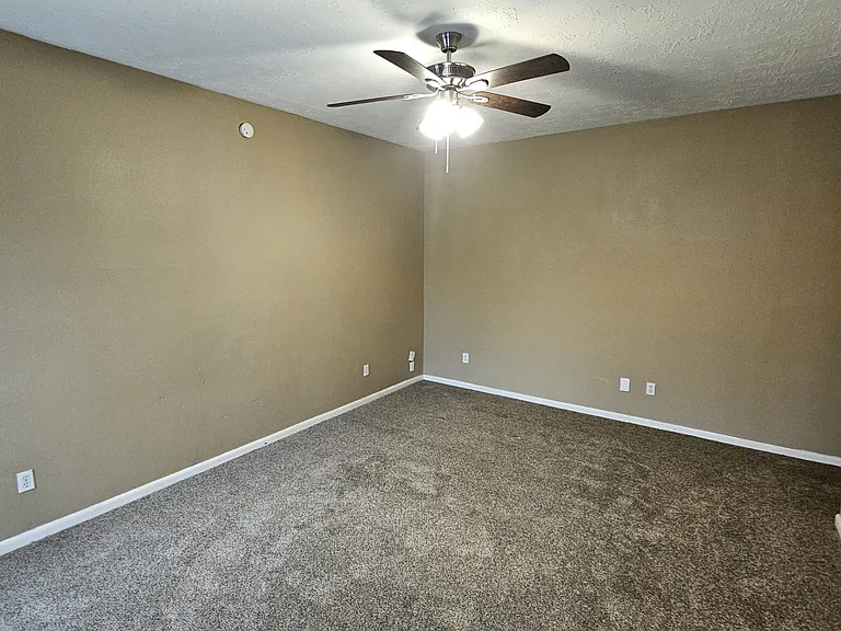 14734 Treborway Dr — Photo 24