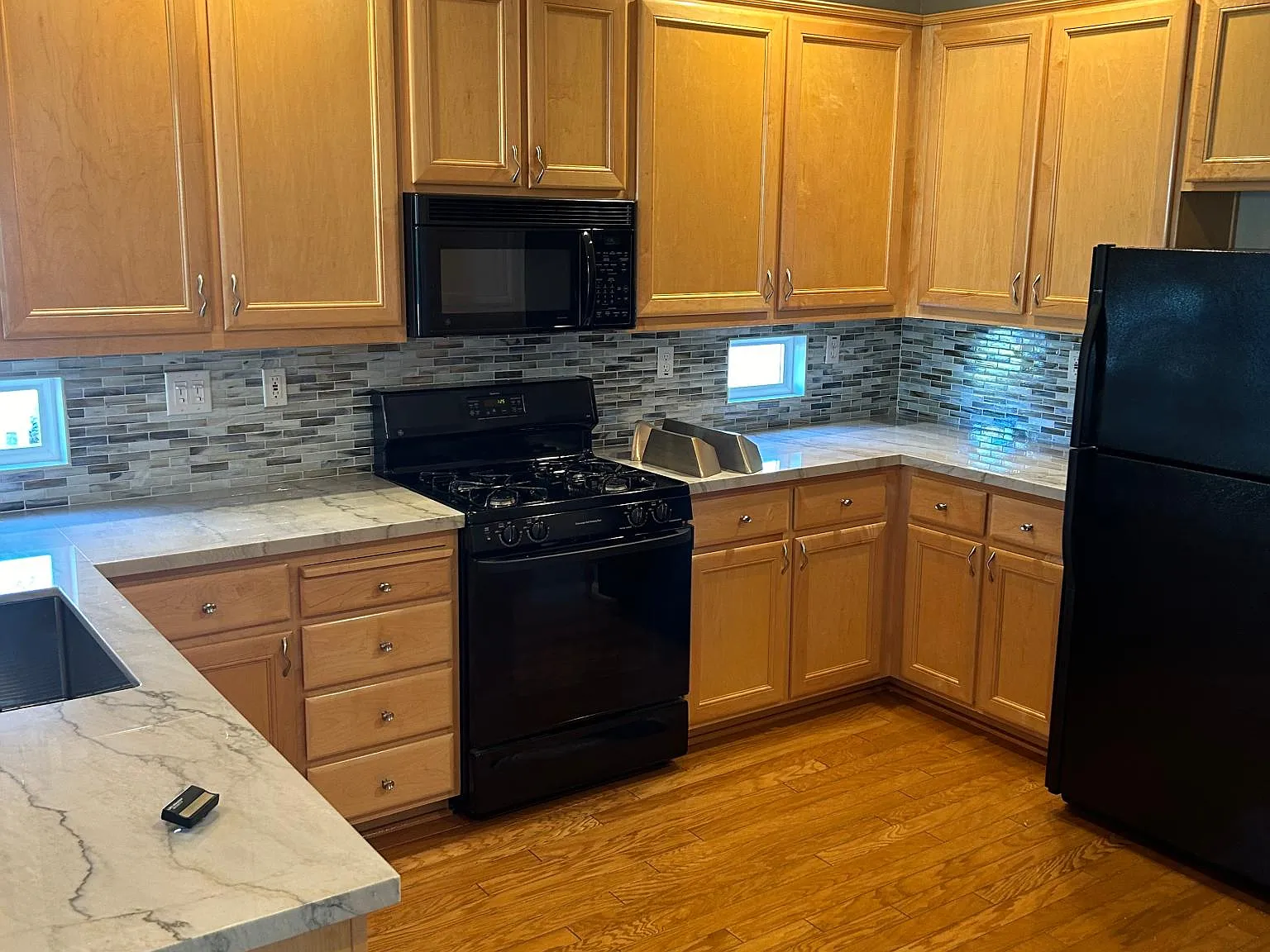 2 bed, 1566 sqft, $3,195 — Photo 2
