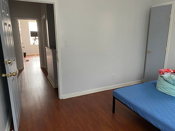 5th image of 2254 N Park Ave #2