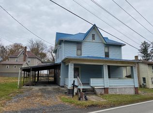 204 Morgantown St, Kingwood, WV