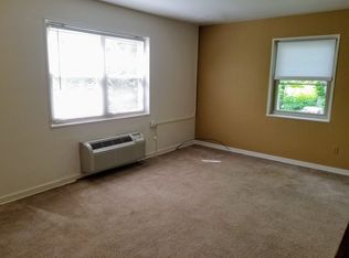 400 4th St #10, Oakmont, PA