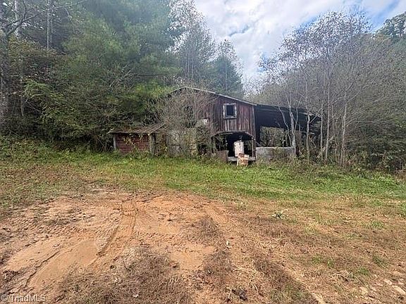3rd image of Tbd Caseys Branch Rd