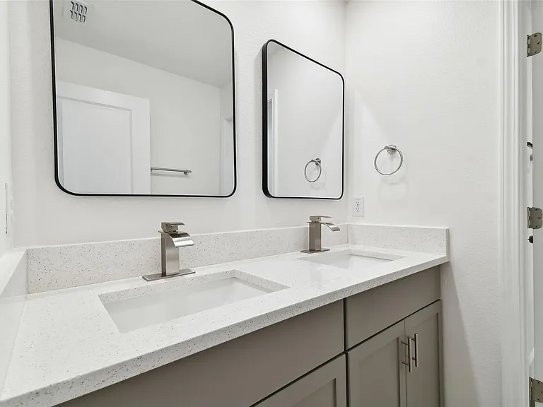 5507 Rainwood Meadows Dr — Photo 39