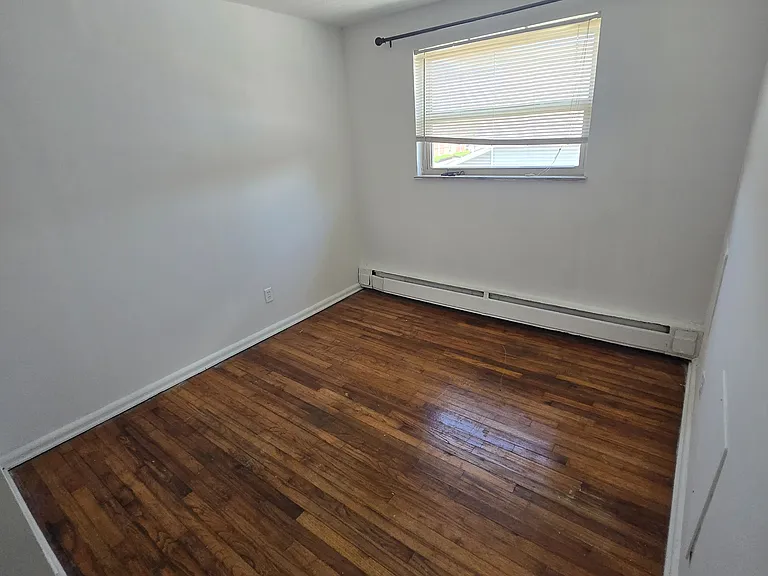 4720 Ridge Ave #4 — Photo 10