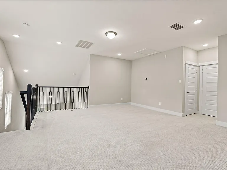 10972 Hewitt Cliff Ln — Photo 20