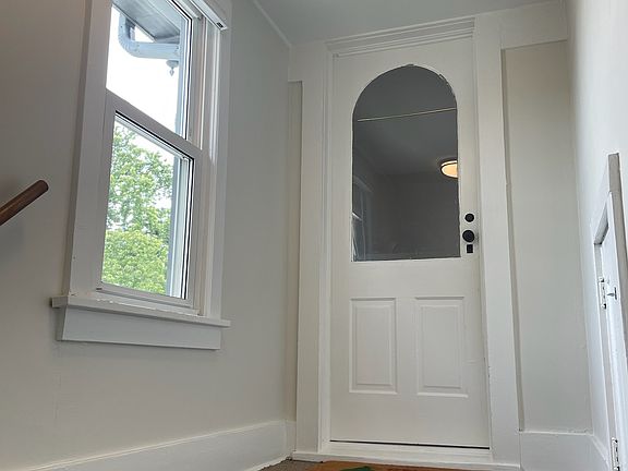 4th image of 335 W Depot St #2