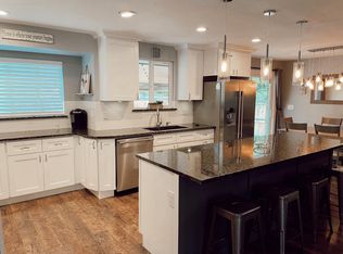 1713 S Holland St, Lakewood, CO 80232
