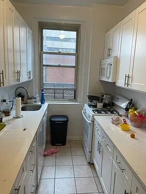 Rented by K & O Realty Associates Inc. | media 77