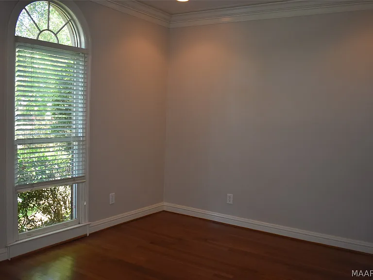8212 Glynnwood Dr — Photo 10