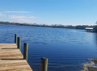 102 Susan Lake Shore Ln, Hawthorne, FL 32640