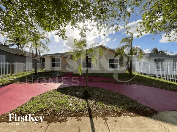 19420 NW 32nd Ave, Miami Gardens, FL 33056