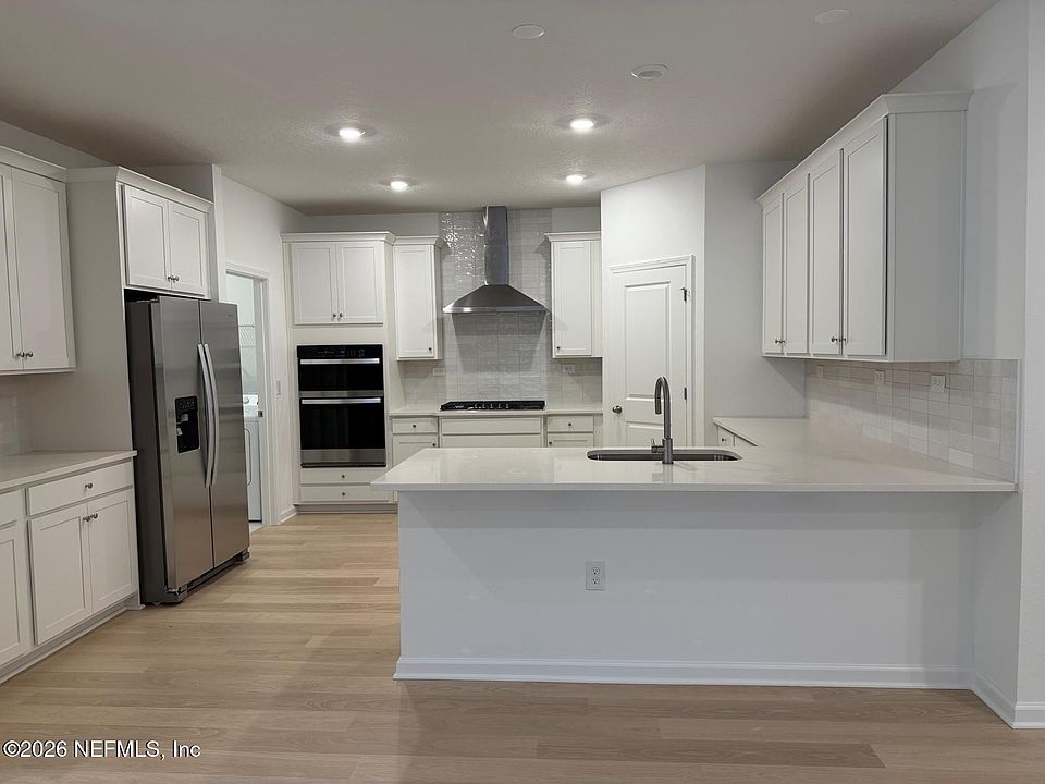 1st image of 624 Farmfield Dr