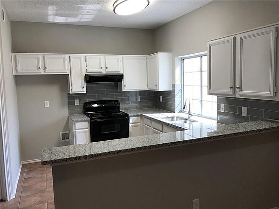 4th image of 4617 Lincolnshire Dr
