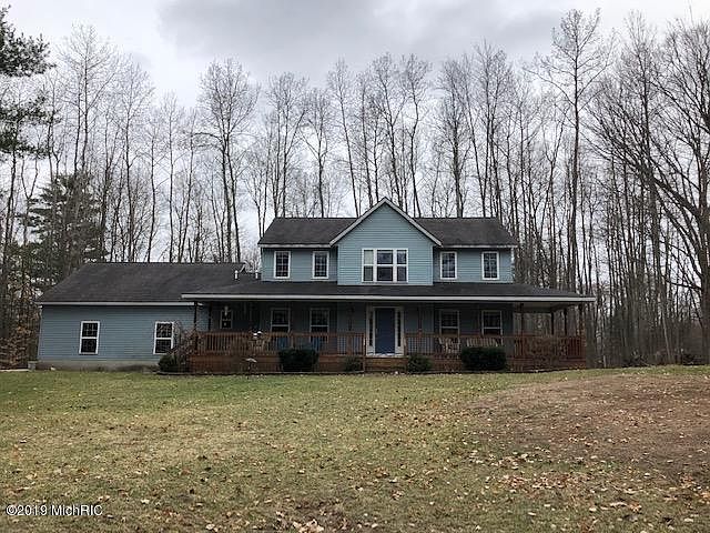 1st image of 19643 Heights Circle Dr