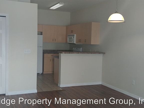 4th image of 353 Port Pleasant Dr