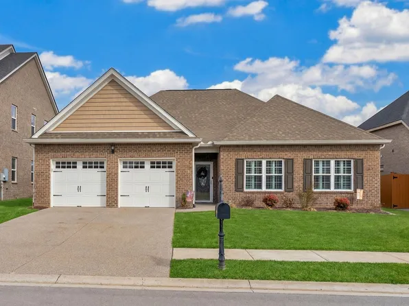 1326 Whispering Oaks Dr, Lebanon, TN 37090