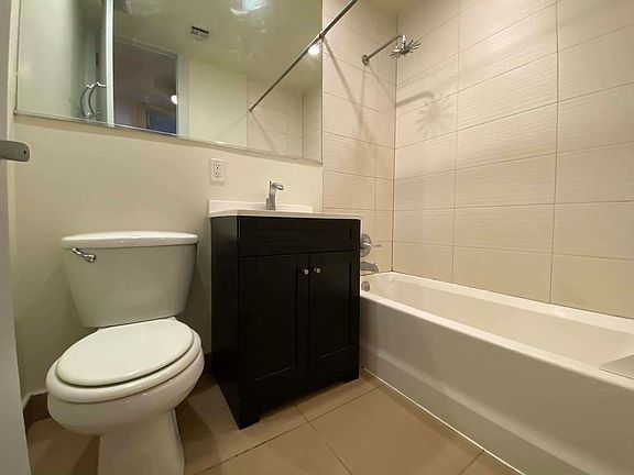 5th image of 469 Park Pl #201