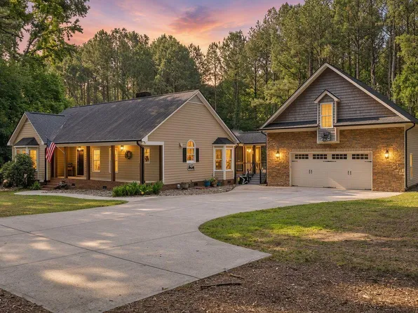 160 Baron Cir, Youngsville, NC 27596