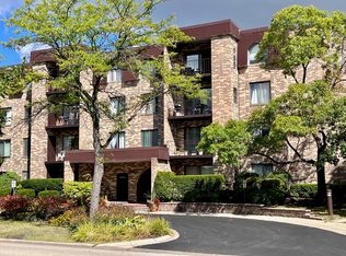 2150 Valencia Dr APT 201A, Northbrook, IL