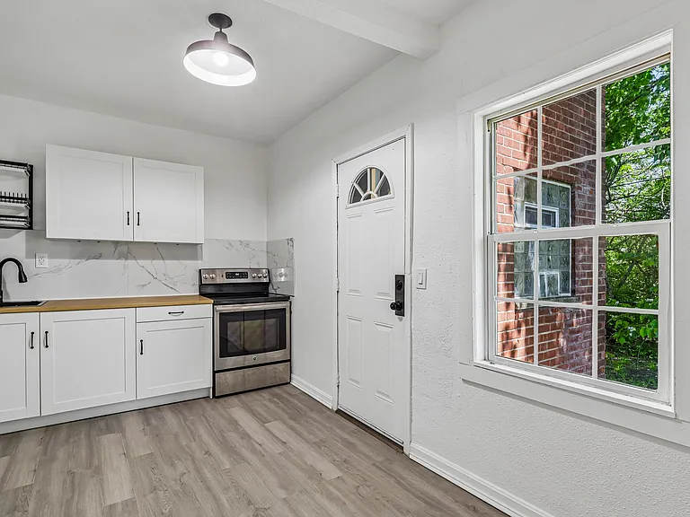 1825 Lakeview Rd #D — Photo 19