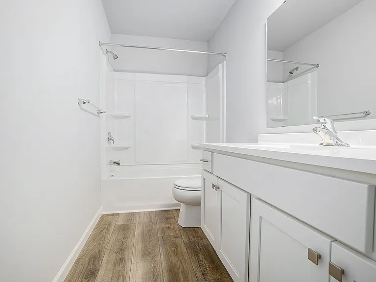 617 W Marion St — Photo 12