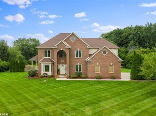 5061 Prunella Dr, Almont, MI 48003