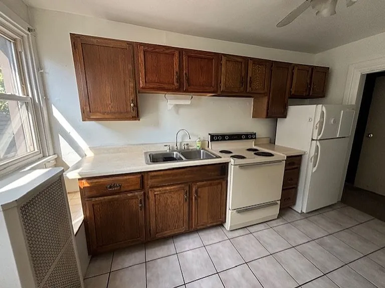 609 S Braddock Ave — Photo 12