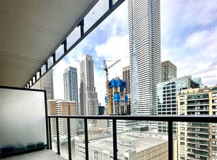 33 Charles St E #1310, Toronto, ON M4Y 0A2