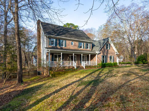 900 Stonecutter Ct, Raleigh, NC 27614