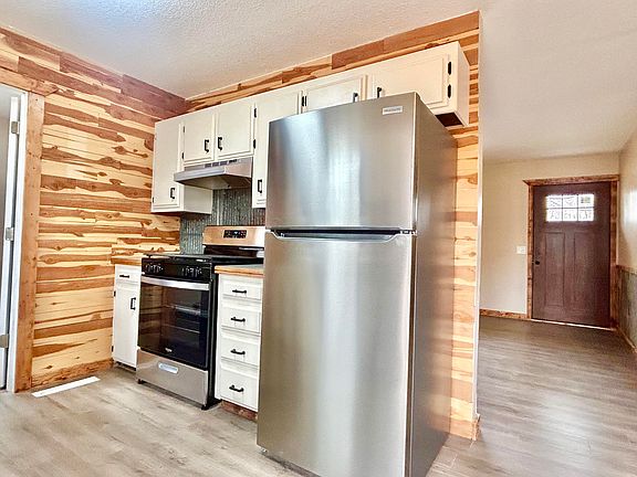 5th image of 305 N Olive