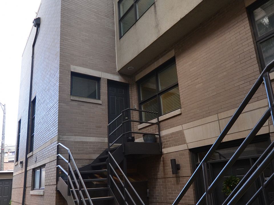 1st image of 927 W Wrightwood Ave #C