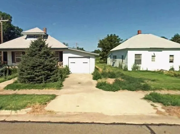 137 S Pennsylvania Ave, Jennings, KS 67643