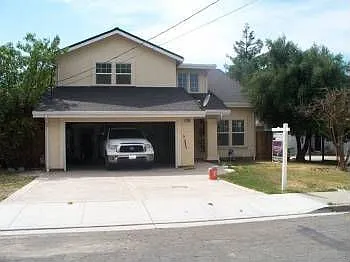 1840 Parsons Ln photo 1