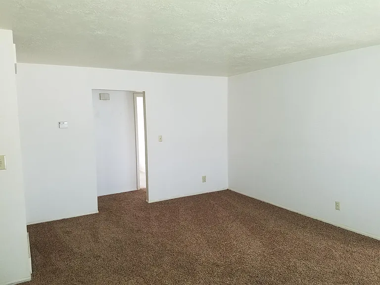1419 W 1650 N #4 — Photo 6
