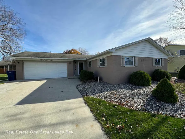 762 Plymouth Rd, Saginaw, MI 48638