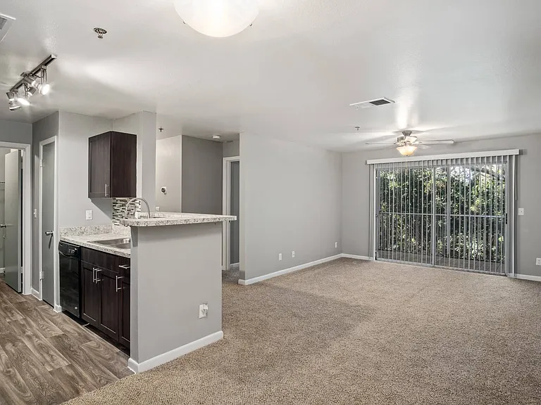 Los Altos at Altamonte Springs — Photo 21