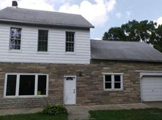 2535 Quarry Ln, Hellertown, PA 18055