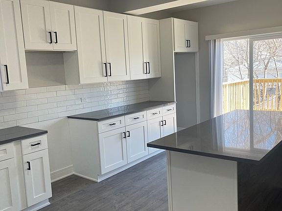 4th image of 7019 S Wolcott Ave