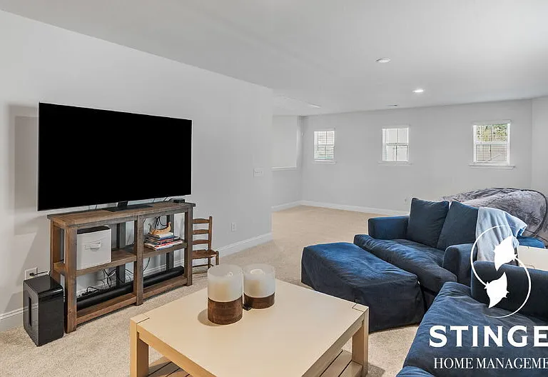 1174 Danner Dr — Photo 25
