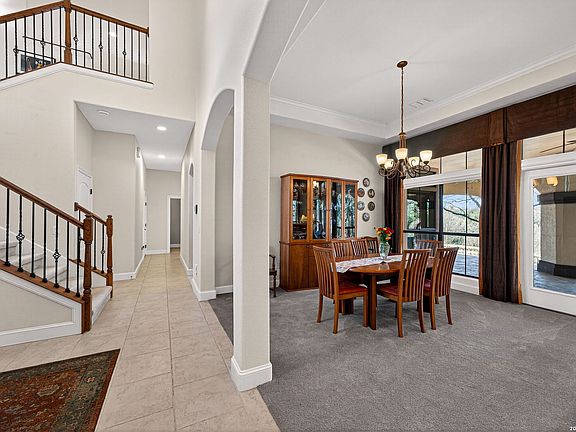 2nd image of 1017 Star Rdg